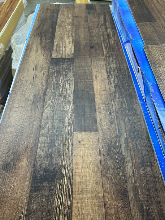 Planks of wood grain vinyl
