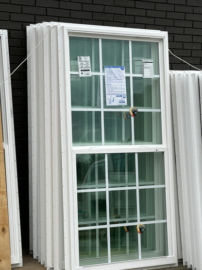 Lindsay Windows GBG 36" x 72"