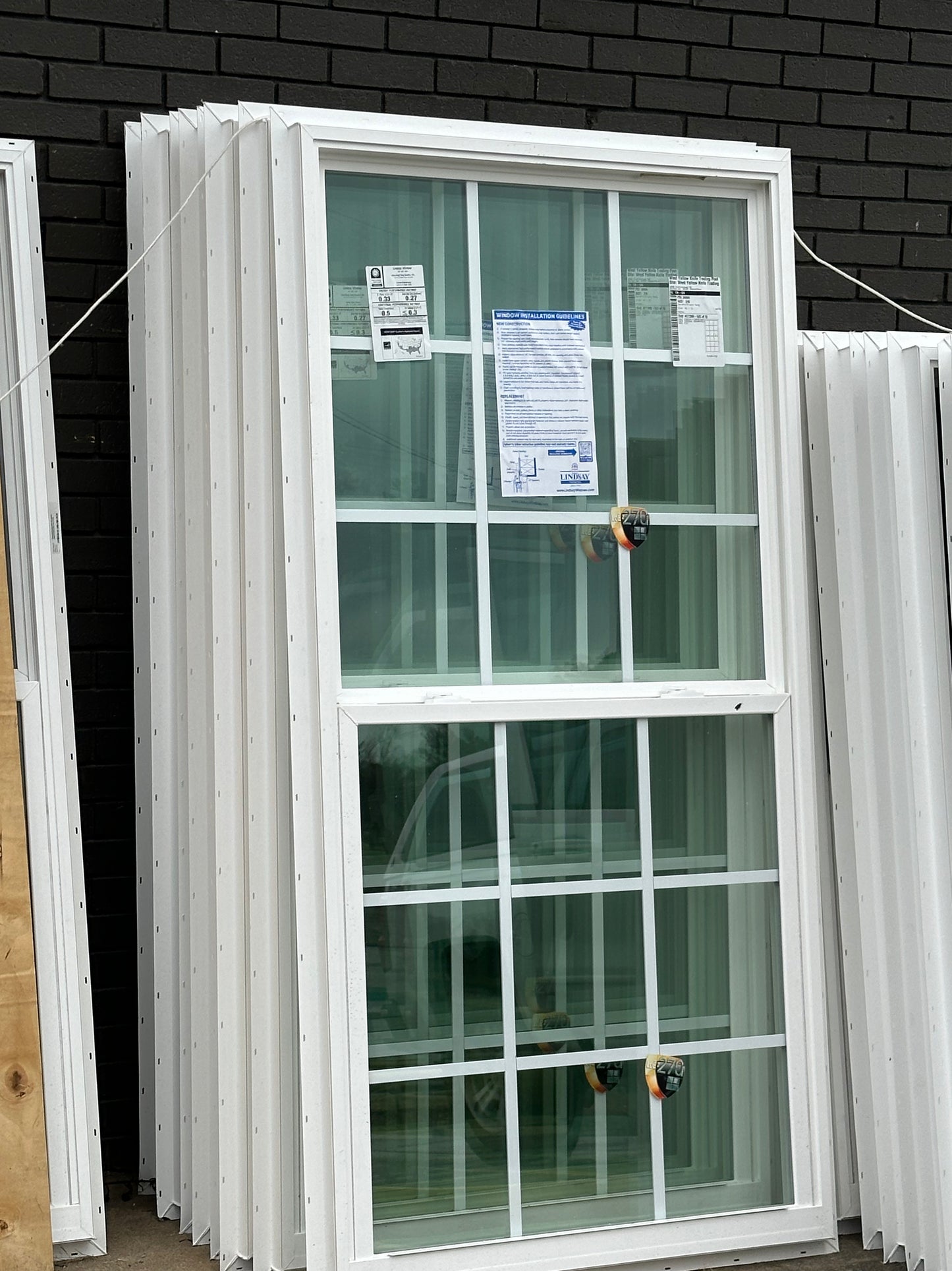 Lindsay Window GBG 36" x 72"